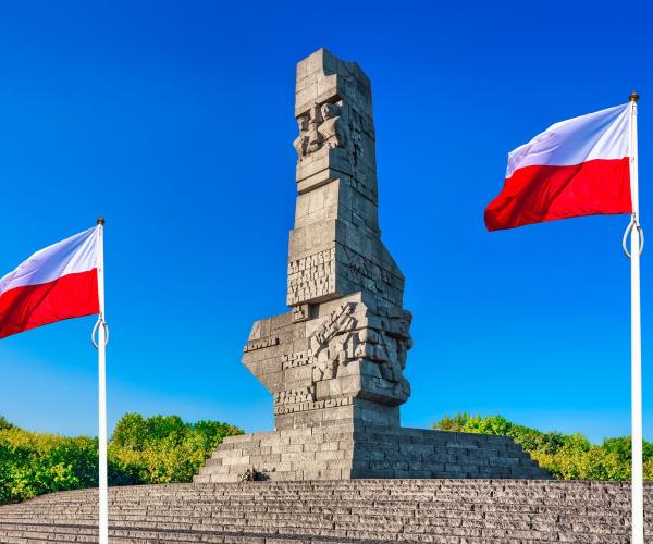 Monument to the defenders